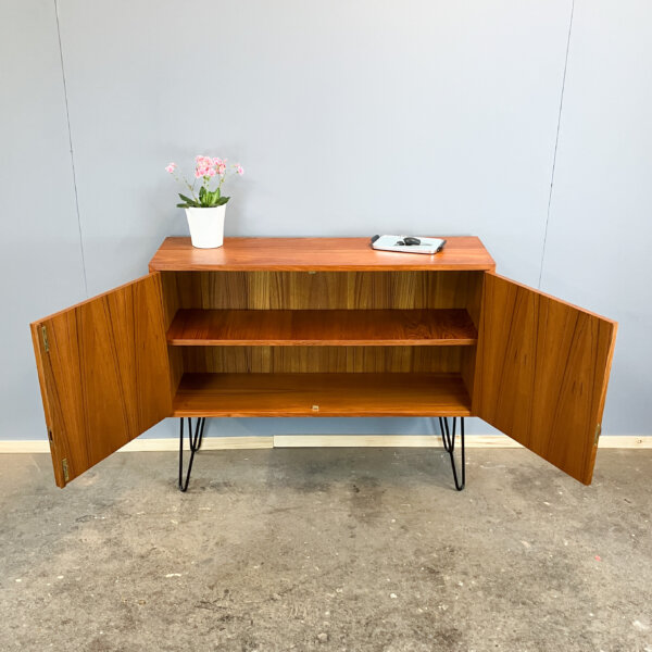 Kleines Sideboard Auf Hairpinlegs Teak 60er Jahre Mid-century Modern Design Style Retro Furniture