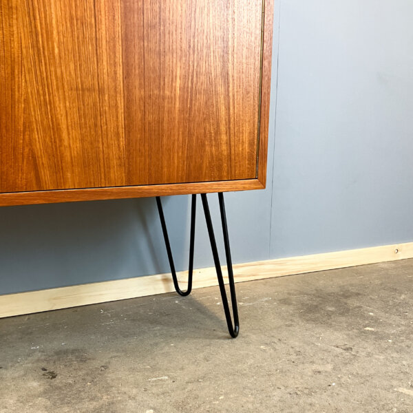 Kleines Sideboard Auf Hairpinlegs Teak 60er Jahre Mid-century Modern Design Style Retro Furniture