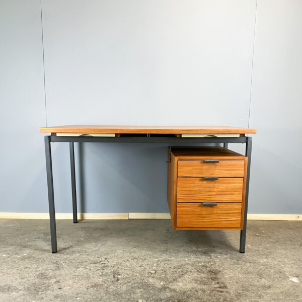 Schreibtisch Von Herbert Hirche Fuer Holzaepfel Teak Mit Stahlrohr 60er Jahre Mid-century Modern Design Style Retro Furniture