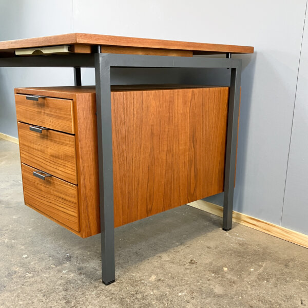 Schreibtisch Von Herbert Hirche Fuer Holzaepfel Teak Mit Stahlrohr 60er Jahre Mid-century Modern Design Style Retro Furniture