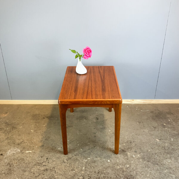 Beistelltisch Von Henning Kjaernulf Fuer Vejle Stole Mobelfabrik Teak 60er Jahre Mid-century Modern Design Style Retro Furniture