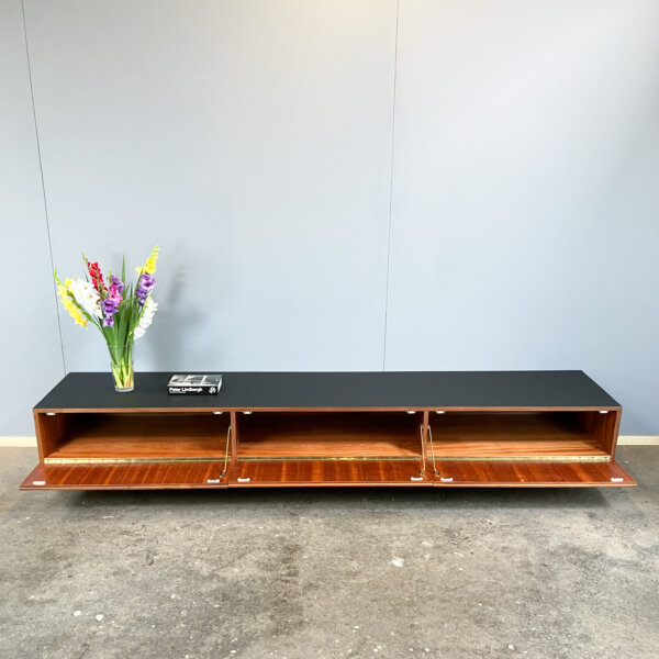 Xxl Lowboard Im Bauhaus Design Teak Und Schwarze Resopalplatte 60er Jahre Mid-century Modern Design Style Retro Furniture