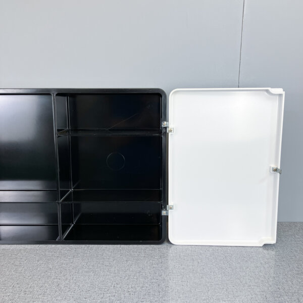 Bad  Apothekenschrank  Cortina  Von Carrara Und Matta Abs Kunststoff 70er Jahre Mid-century Modern Design Style Retro Furniture