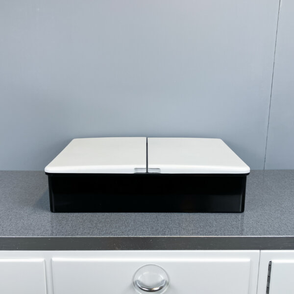 Bad  Apothekenschrank  Cortina  Von Carrara Und Matta Abs Kunststoff 70er Jahre Mid-century Modern Design Style Retro Furniture