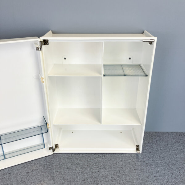 Bad  Apothekenschrank  Frejus  Von Carrara Und Matta Abs Kunststoff 70er Jahre Mid-century Modern Design Style Retro Furniture